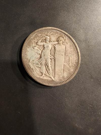 老王徽章第184期 - 法国化学工业联盟镀银铜章    1980年     直径37mm    重量25.6g