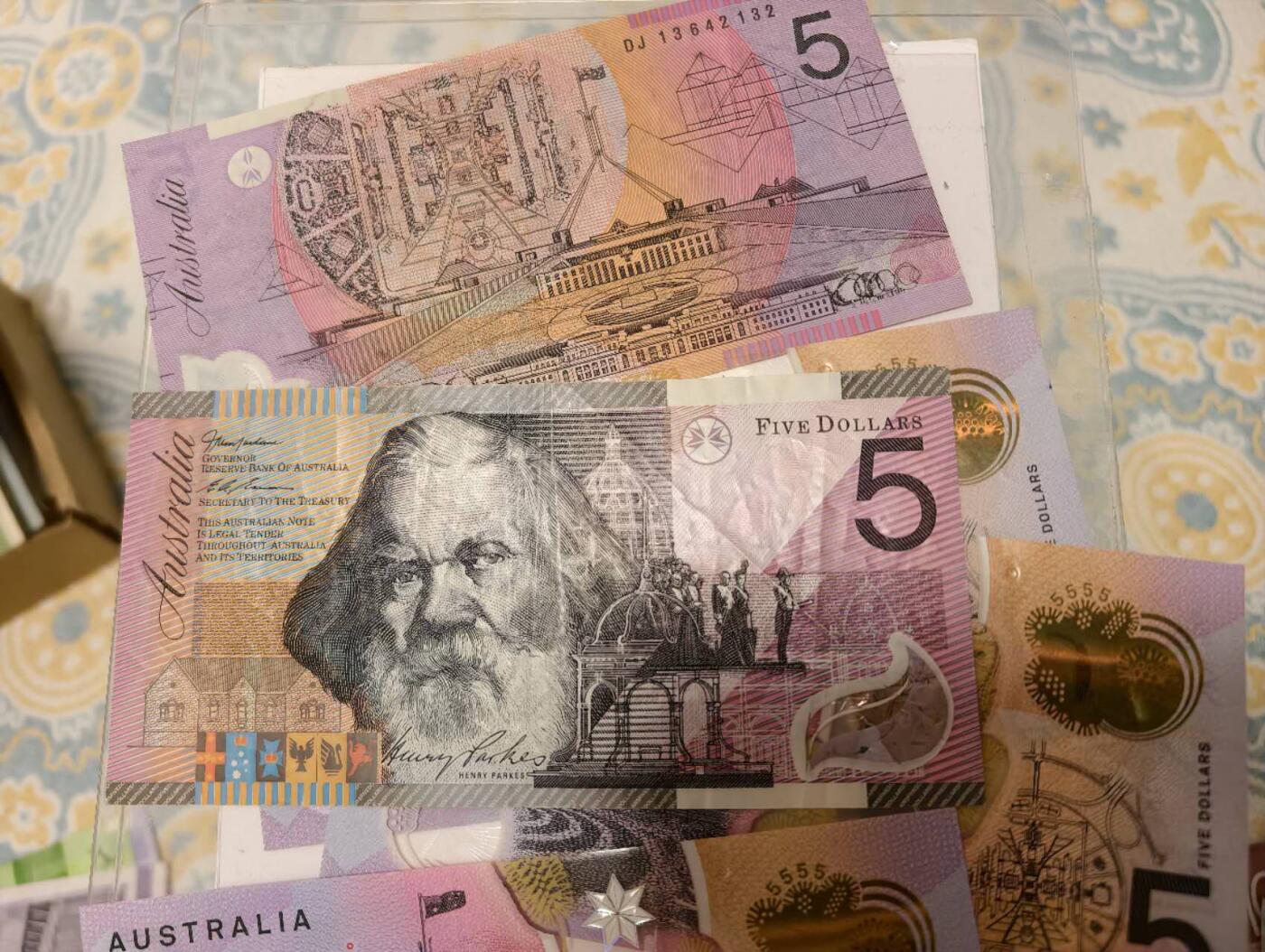 春节钱币瓷器清货捡漏拍场