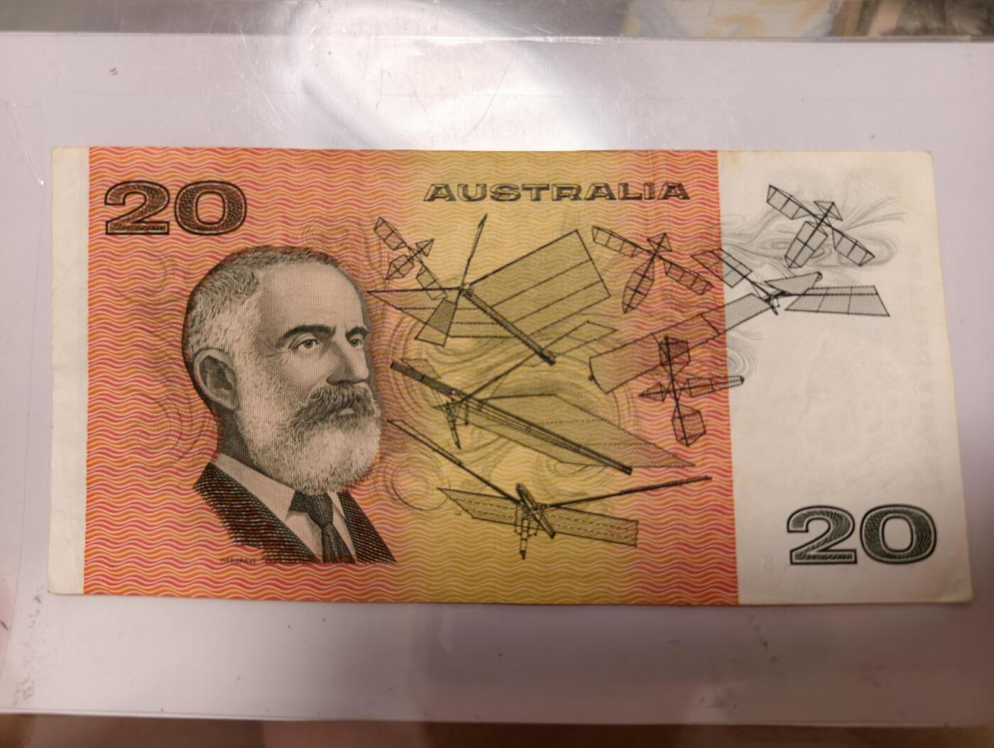 春节钱币瓷器清货捡漏拍场