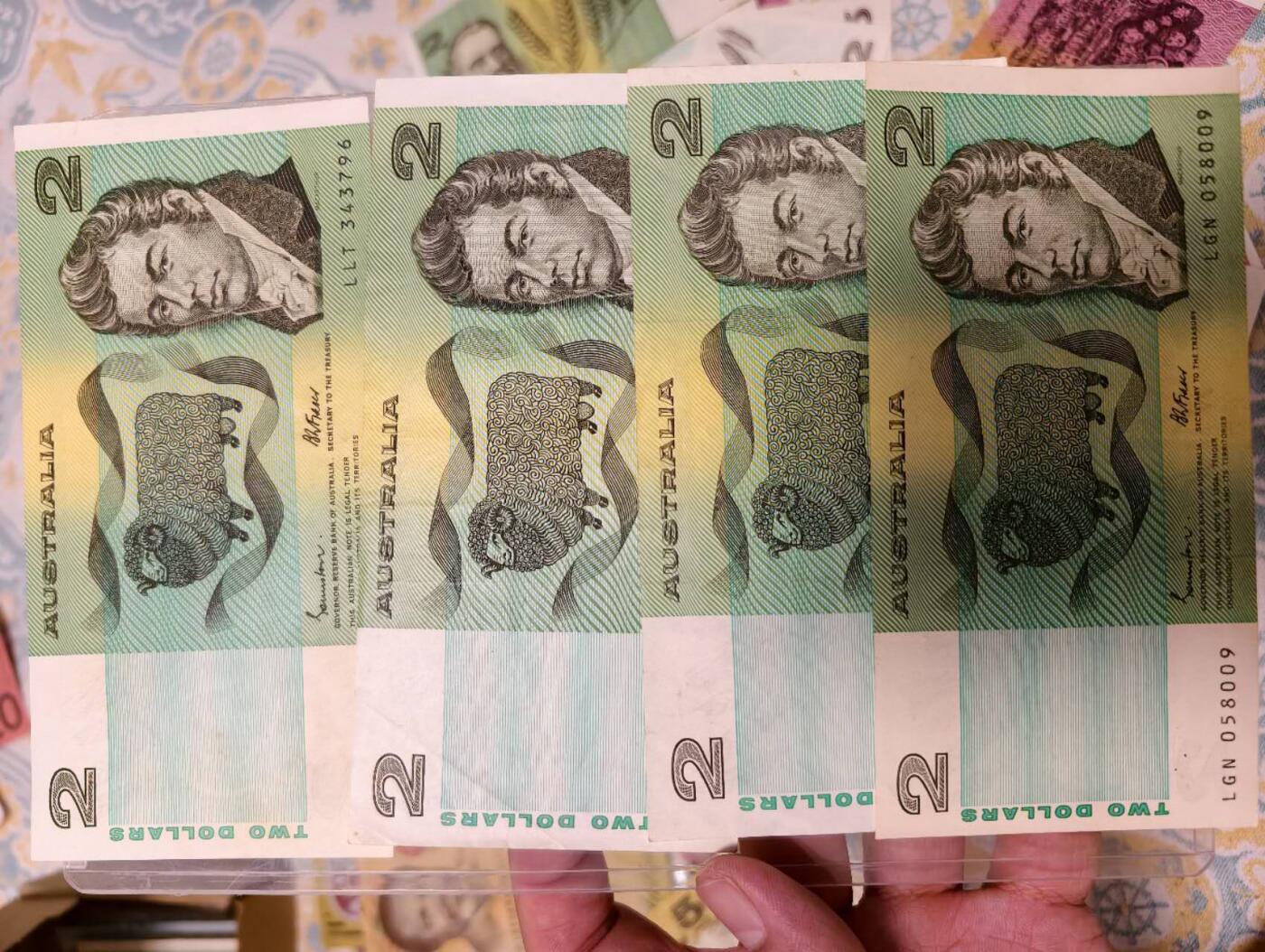 春节钱币瓷器清货捡漏拍场