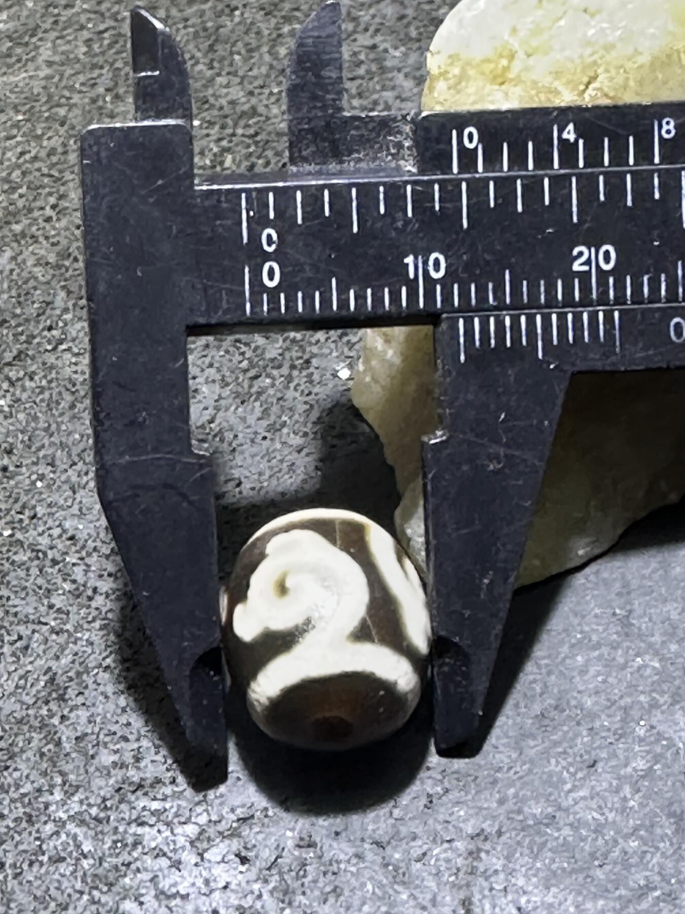 仅此一颗，精品藏传玛瑙度母天珠一颗，