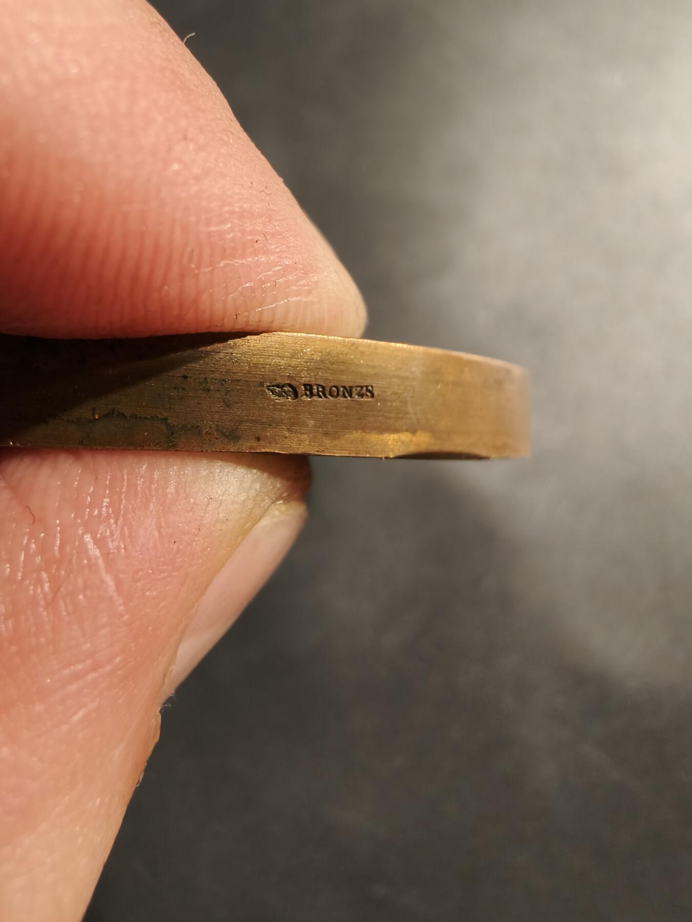 老王徽章第184期 法国邮船公司成立100周年大铜章     直径58mm    重量112.5g