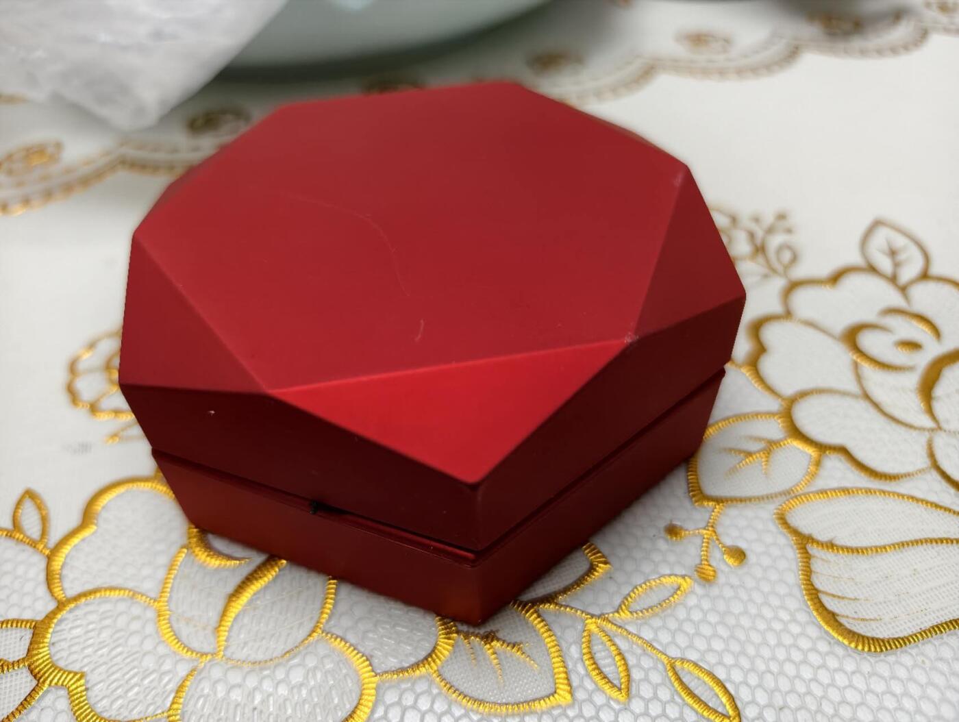 春节钱币瓷器清货捡漏拍场