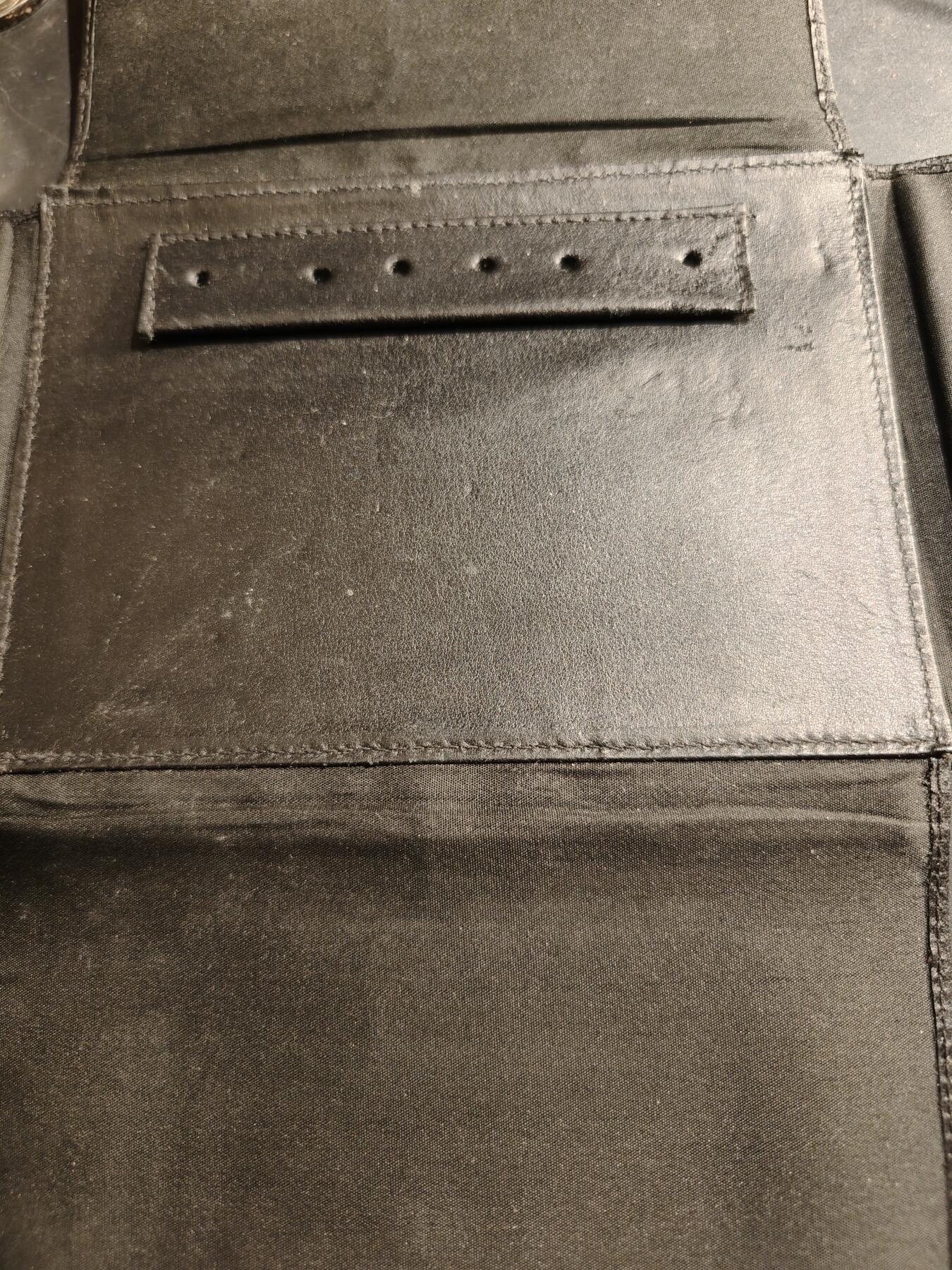 老王徽章第184期 英国皇家空军四联排奖章原始皮夹