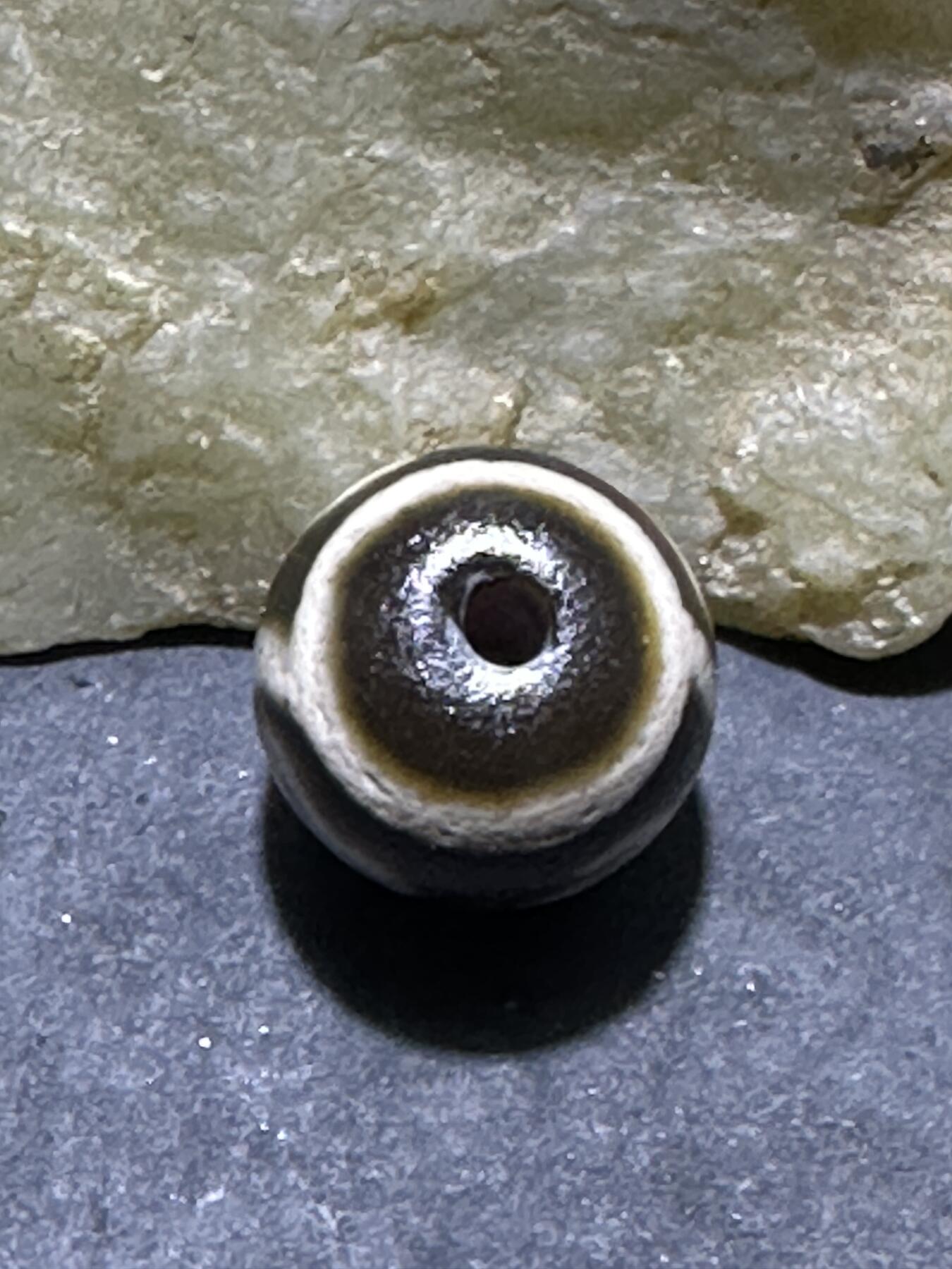 仅此一颗，精品藏传玛瑙度母天珠一颗，