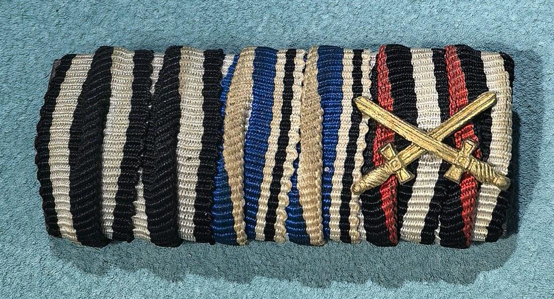 号角文化祝福各位藏友春节大吉马年入好藏 盛世勋华——号角文化勋章邮票专场拍卖第306期    德国（一战）三联勋略 包括二级铁十字勋章/巴伐利亚王国战功奖章/佩剑兴登堡十字奖章