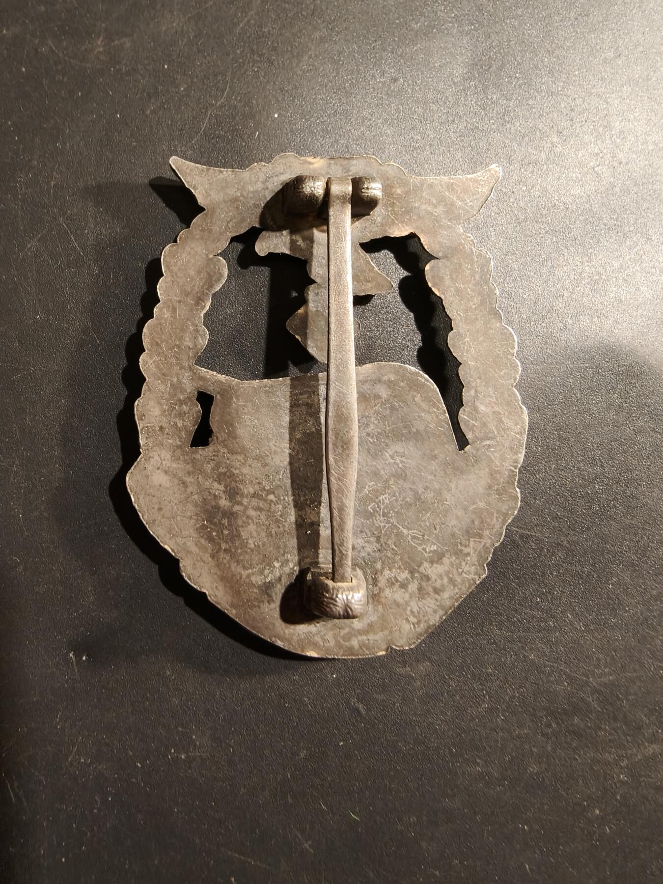 老王徽章第184期 德三坦克突击奖章    后造