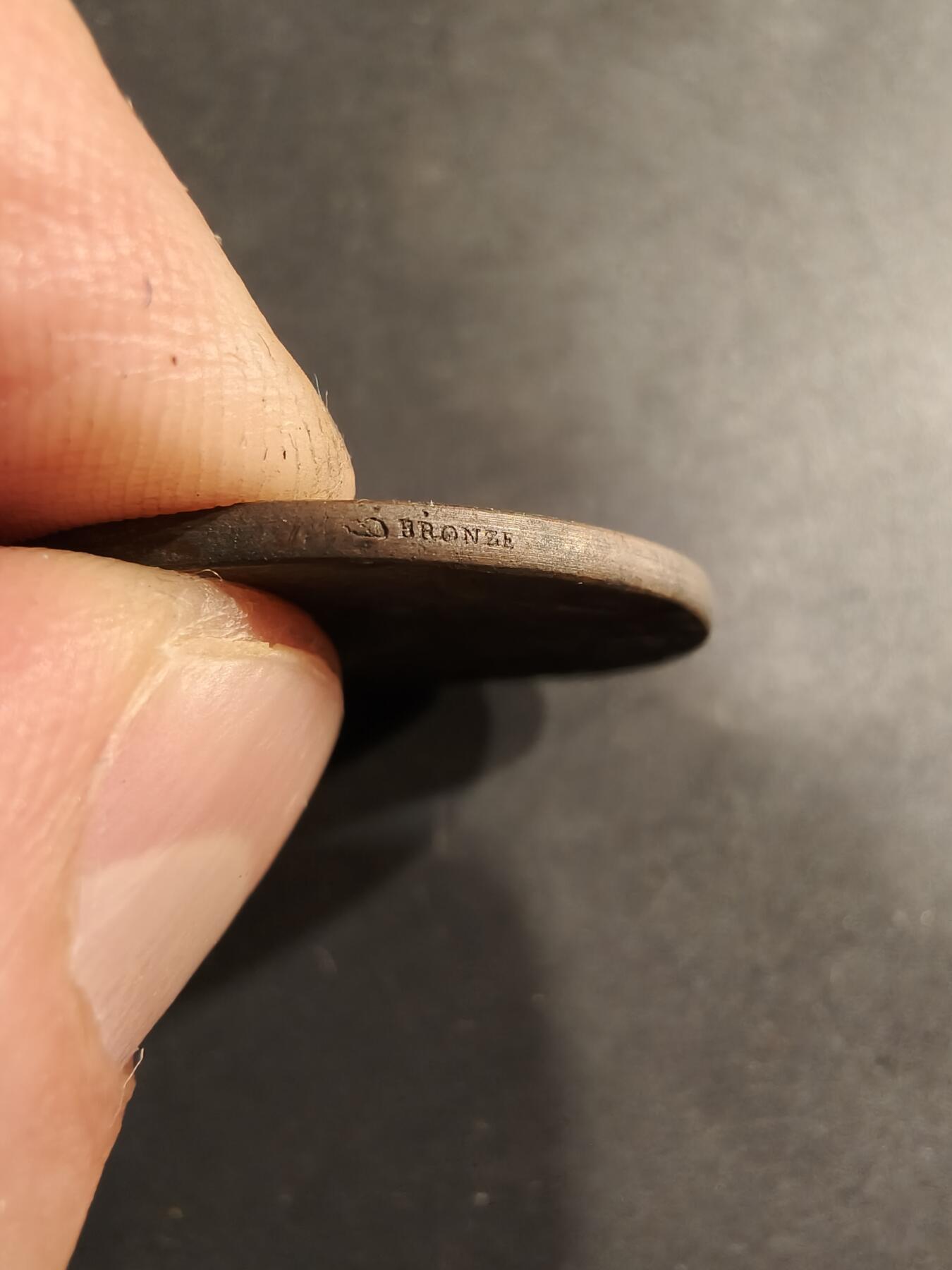 老王徽章第184期 法国1901年圣米耶尔地区射击竞赛大铜章    公鸡头玛丽安娜     直径30mm    重量13.4g