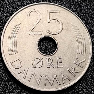 泉币菌-第198场- 新年快乐 新年第6场 本场拍品多 请提前出价（正月十五统一发货） - 丹麦1973年25欧尔中孔镍币 玛格丽特二世花押 