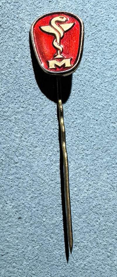 号角文化祝福各位藏友春节大吉马年入好藏 盛世勋华——号角文化勋章邮票专场拍卖第306期    - 苏联医疗设备出口机构证章别针