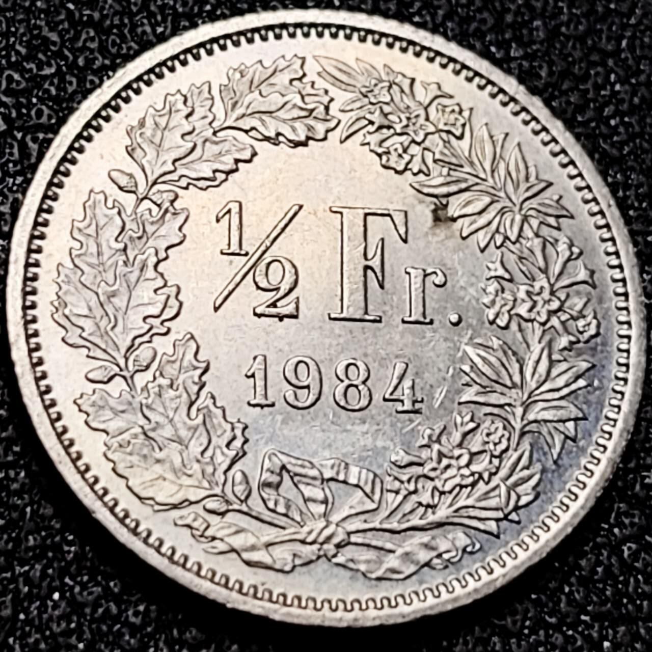 泉币菌-第198场- 新年快乐 新年第6场 本场拍品多 请提前出价 。