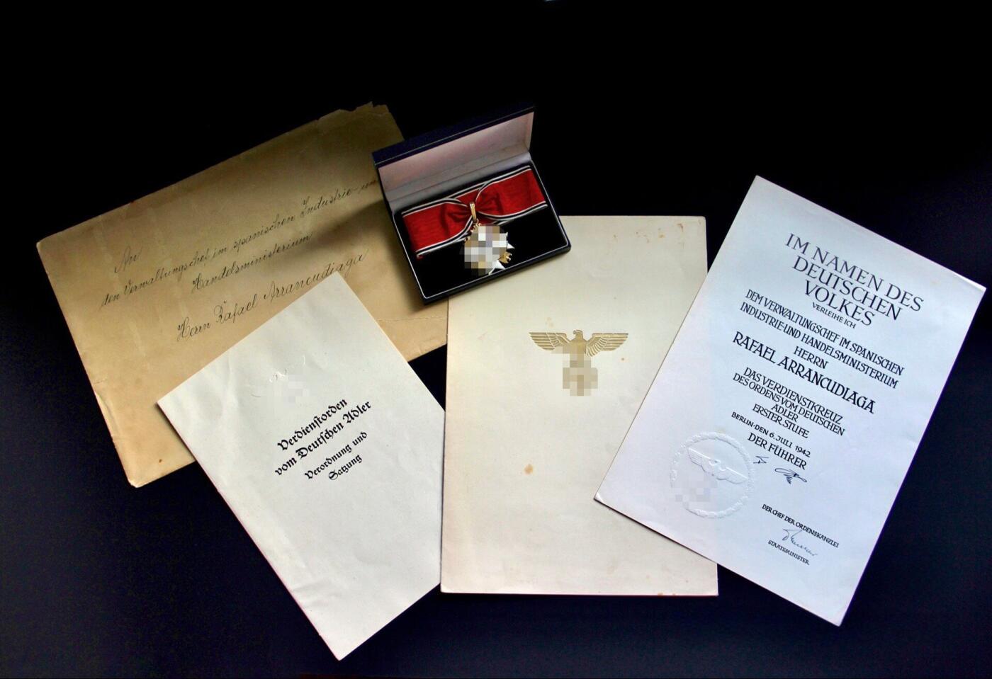 德三雄鹰(帝国鹰)一级荣誉十字勋章全套