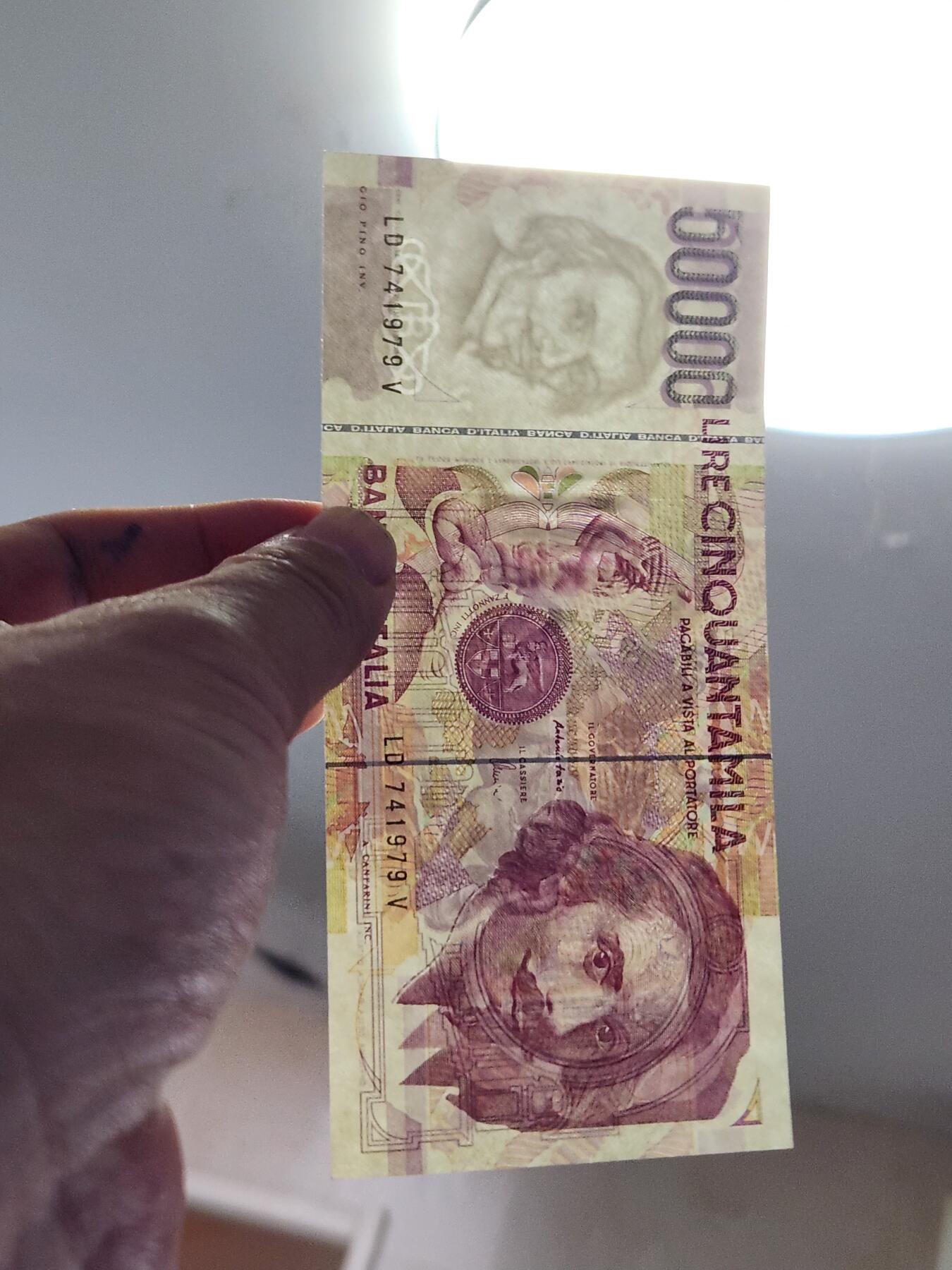 2月23号晚上8点 外国纸币自动截拍第29场