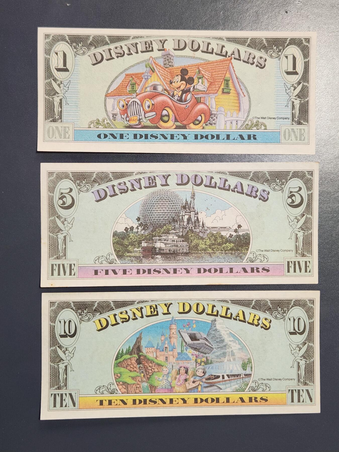 2月24号晚上8点 外国纸币自动截拍第30场 迪士尼1993年1-5-10元 美品一套