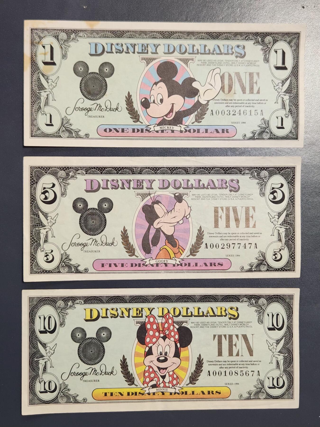 2月24号晚上8点 外国纸币自动截拍第30场 迪士尼1994年1-5-10元 极美品一套