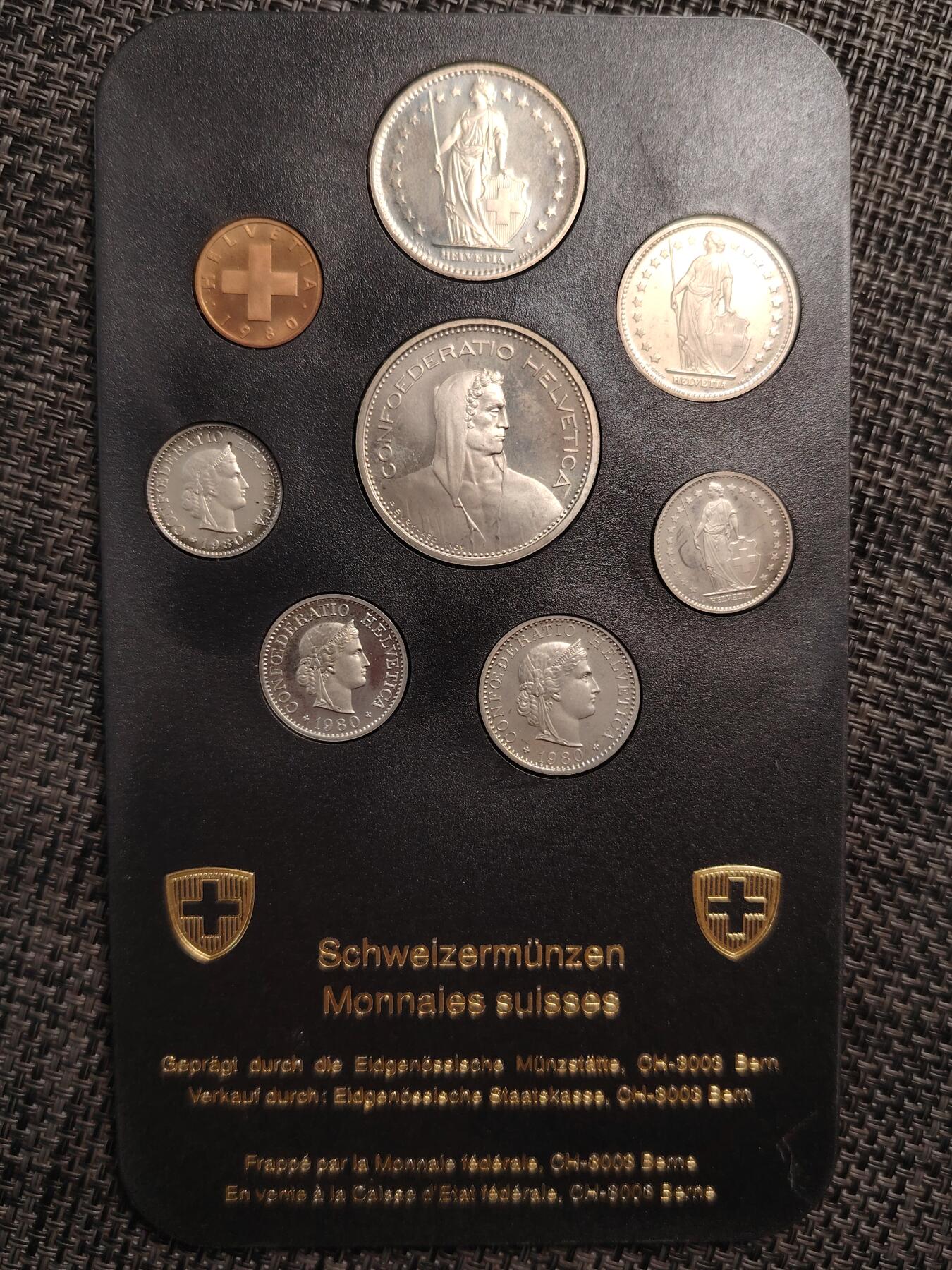 布加迪🐬～世界钱币(上海)🌾第 277 期 /  各国套币和散币