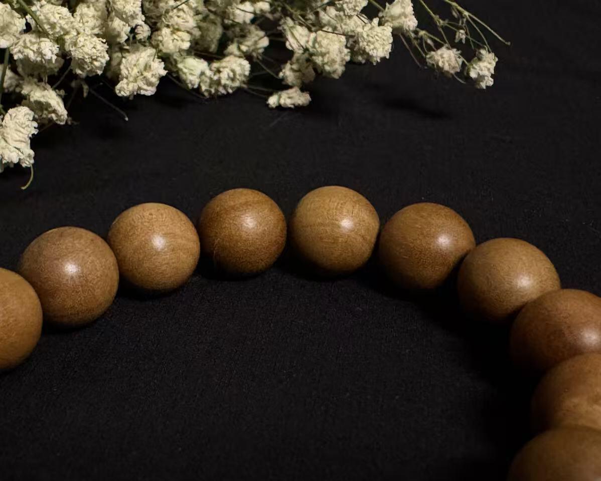 零元拍：正区印度迈索尔老山檀手串 12MM 