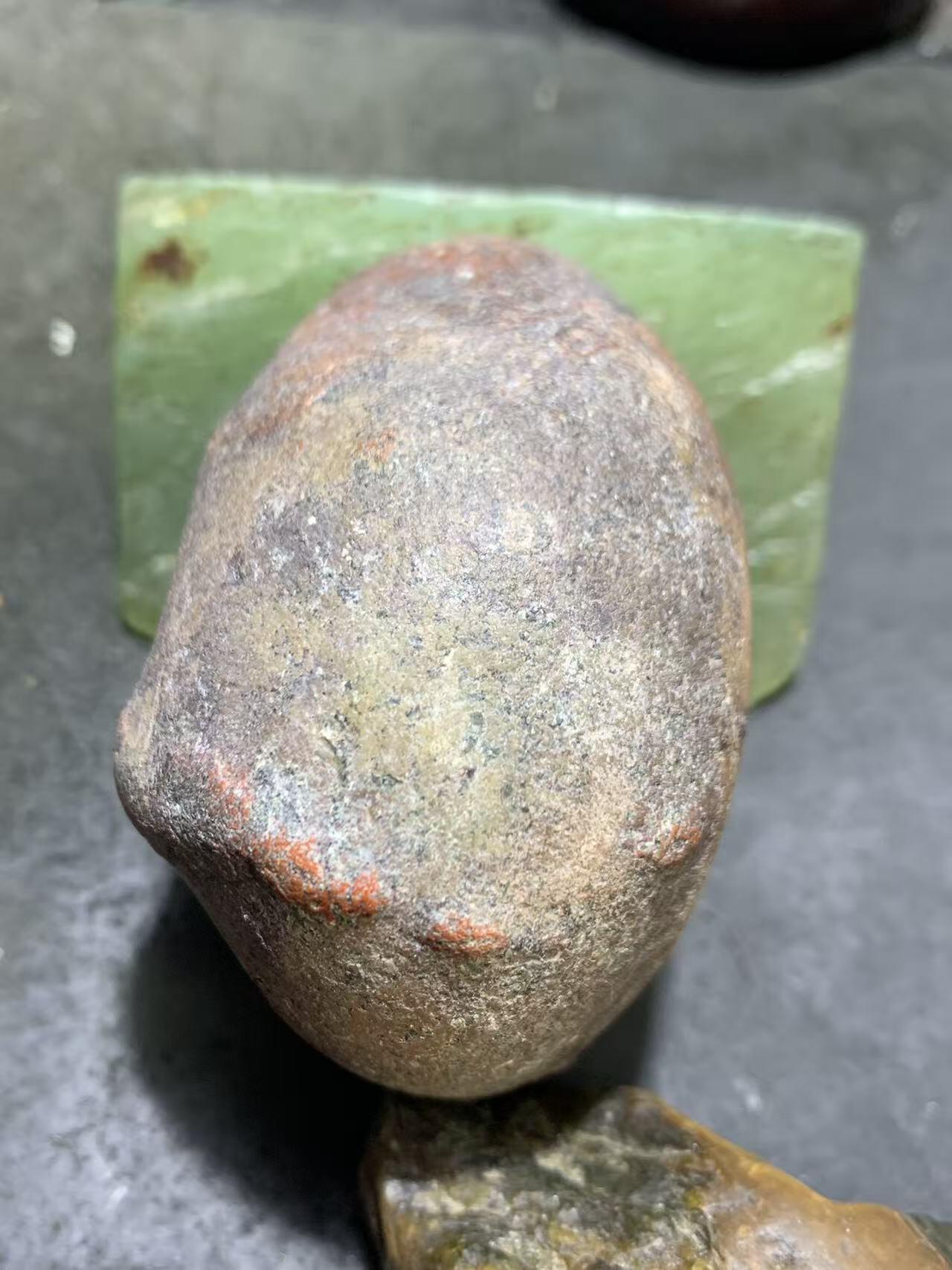 精美冻料红皮开窗料柿子红冻料南红玛瑙原石一颗，