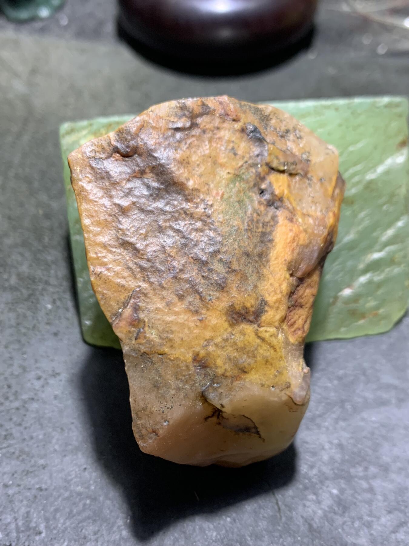 放福利！精美天然地表老皮冻料风化纹金丝玉籽料原石一块！