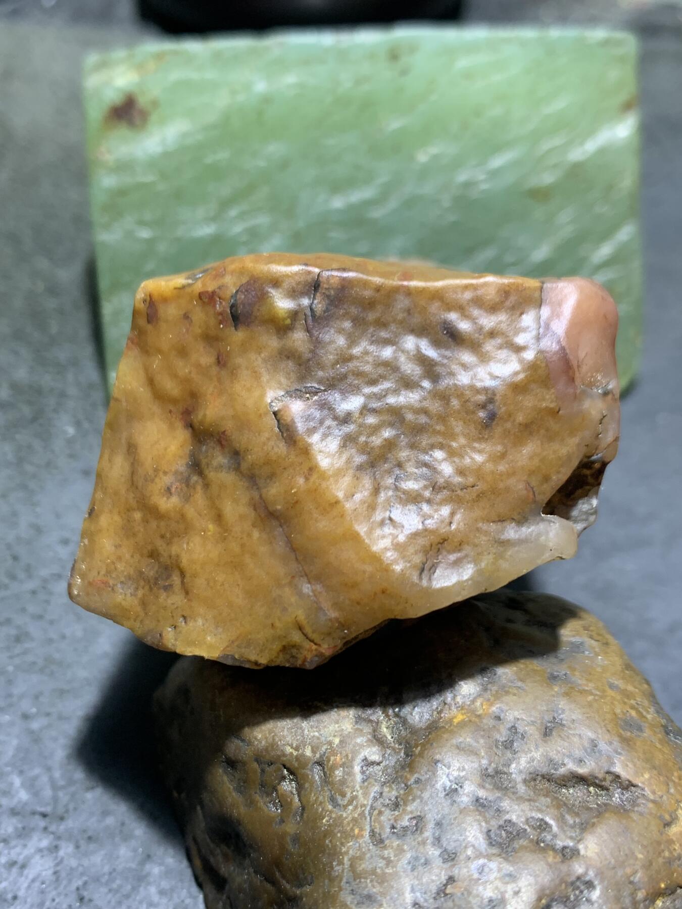 放福利！精美天然地表老皮冻料风化纹金丝玉籽料原石一块！