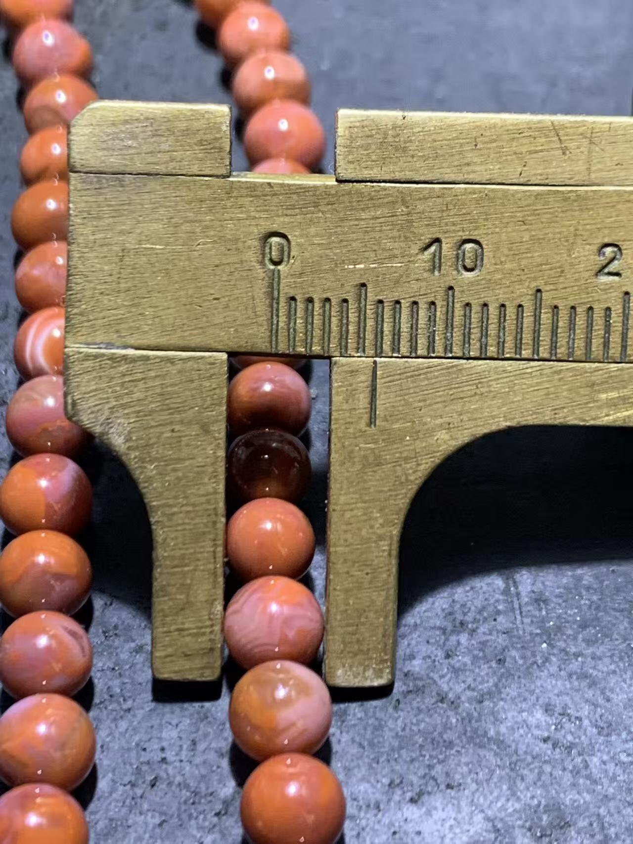 川料南红玛瑙多圈手串一条，，