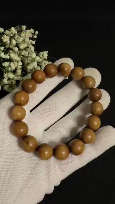 零元拍：正区印度迈索尔老山檀手串 12MM 