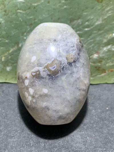 精美满冰飘糖心料战国红玛瑙随形桶珠一颗 精美满冰飘糖心料战国红玛瑙随形桶珠一颗