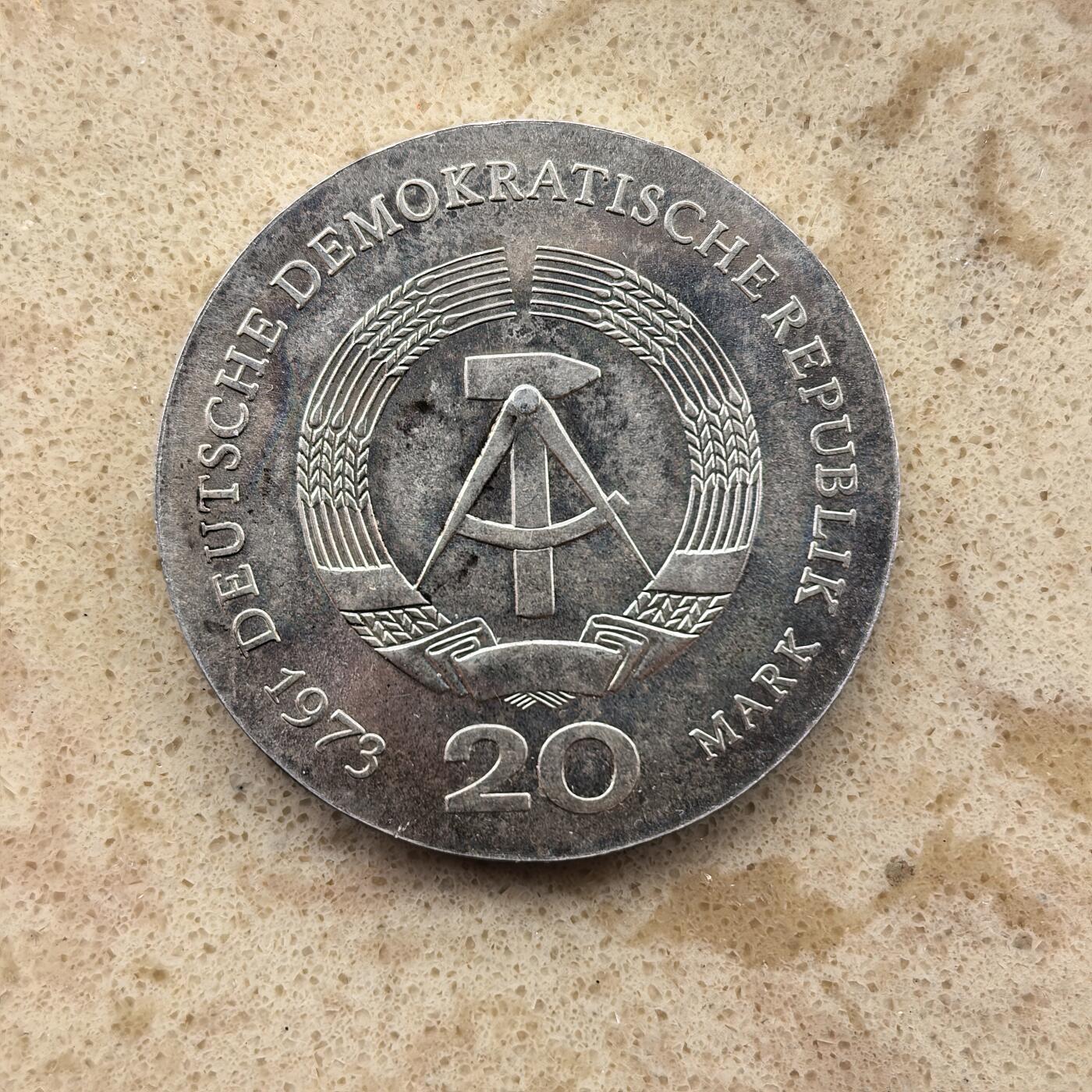 道一币馆币章第一百六十七场 民主德国1973年马克思主义政治家奥古斯特·倍倍尔逝世60周年20马克银币 20.9g  625s