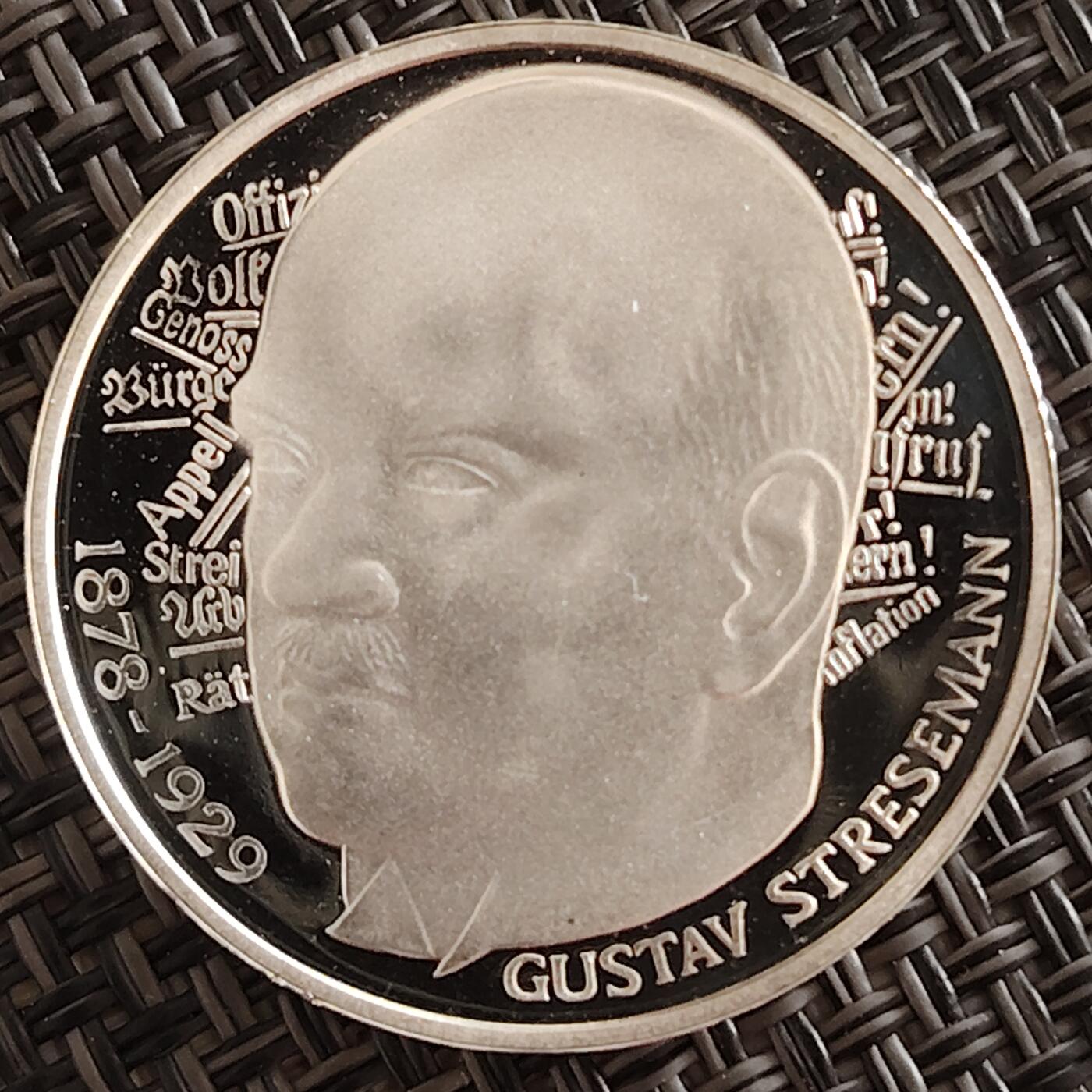 布加迪🐬～世界钱币(上海)🌾第 276 期 /  各国套币和散币