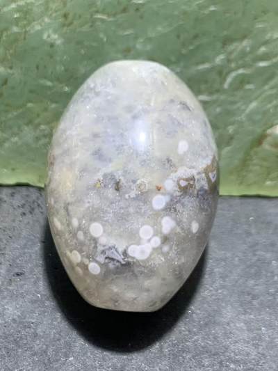 精美满冰飘糖心料战国红玛瑙随形桶珠一颗 精美满冰飘糖心料战国红玛瑙随形桶珠一颗