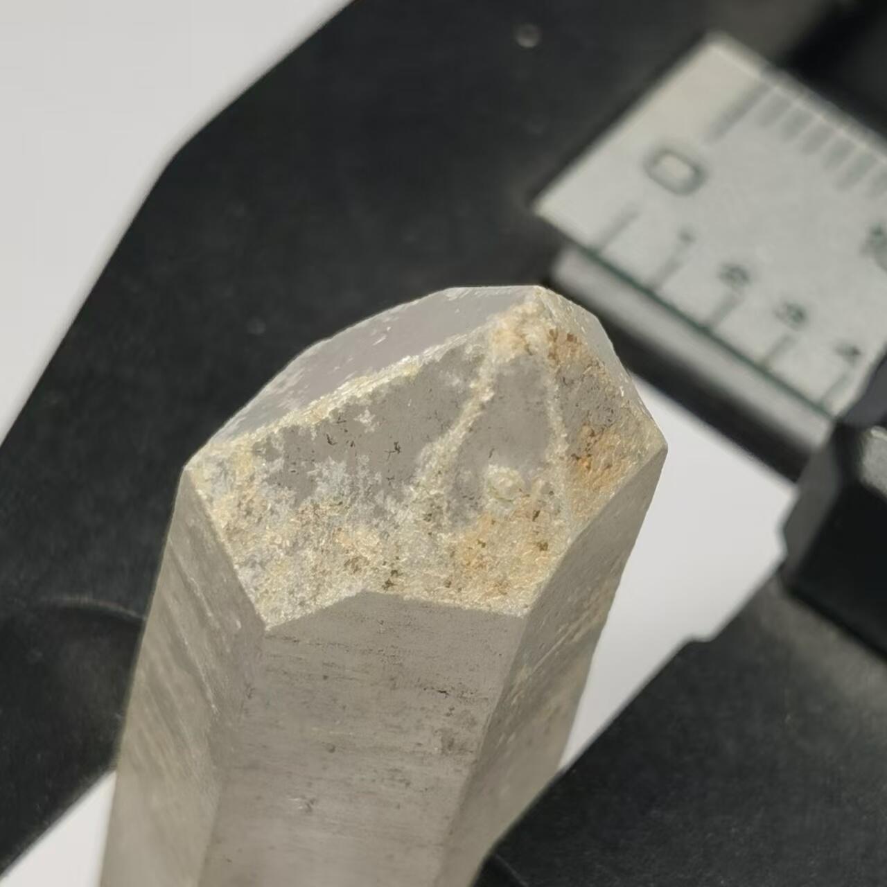 七河·世界世界币章杂件矿标化石小拍（总第38期） 藏家出品 X712（2）云贵闪灵水晶原石 周正双尖长条 带老皮 十几克 本件拍品由合作藏家邮寄