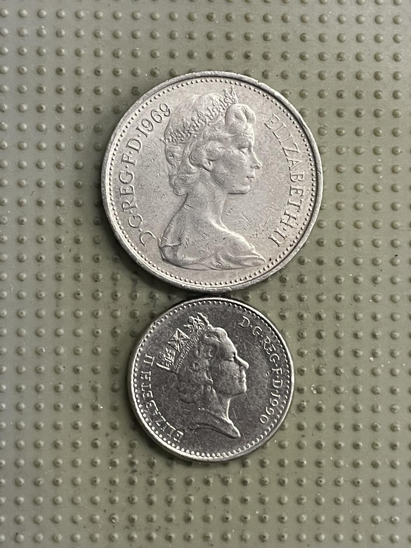 2026年第27场各国散币拍卖（总第177场） 英国5便士大小版2枚