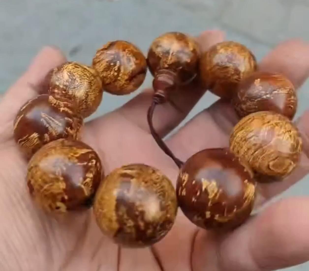 大尺寸麻梨疙瘩金线手串