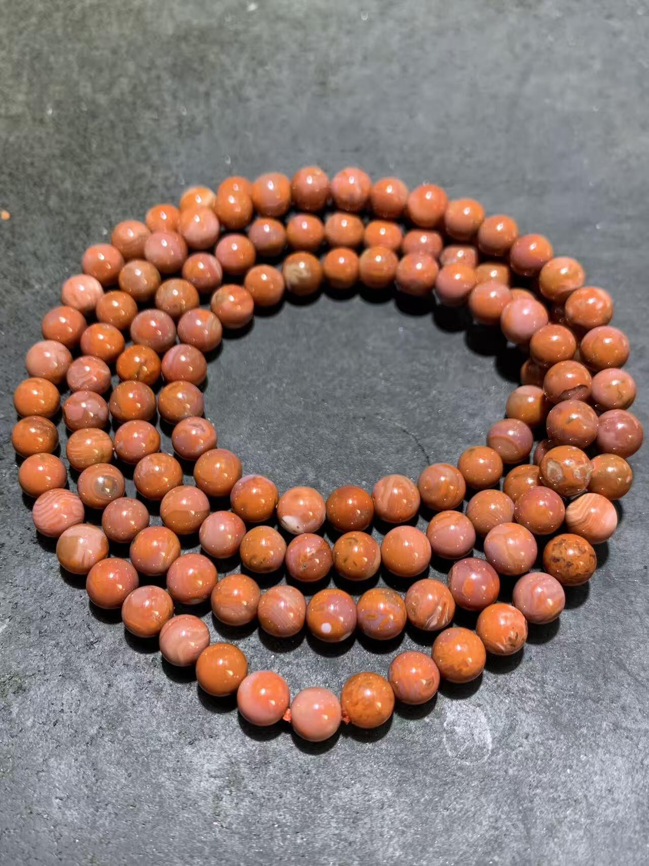 川料南红玛瑙多圈手串一条，，