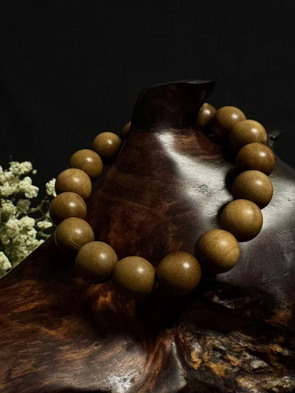 零元拍：正区印度迈索尔老山檀手串 12MM 