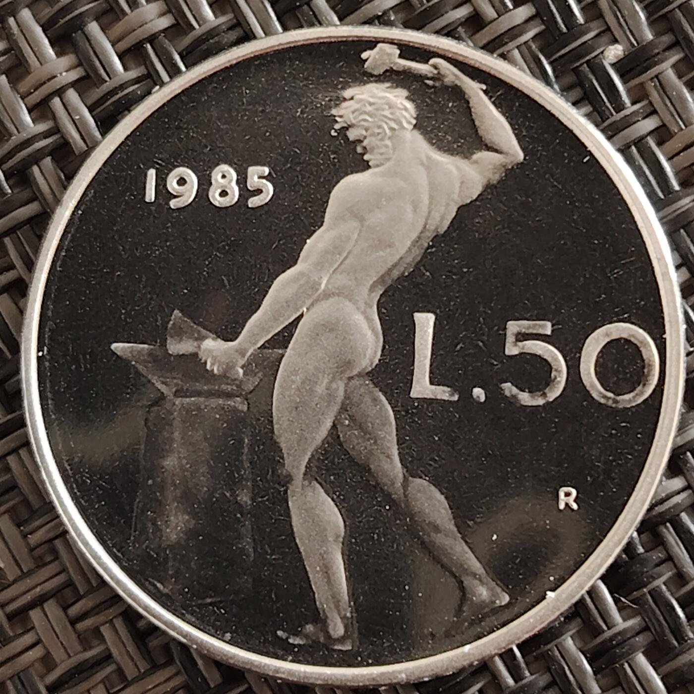 布加迪🐬～世界钱币(上海)🌾第 276 期 /  各国套币和散币