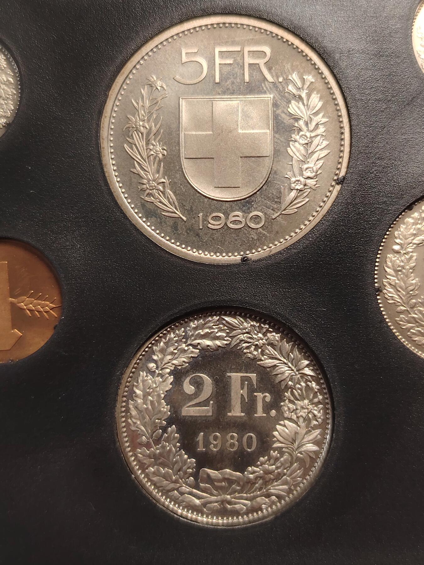 布加迪🐬～世界钱币(上海)🌾第 277 期 /  各国套币和散币