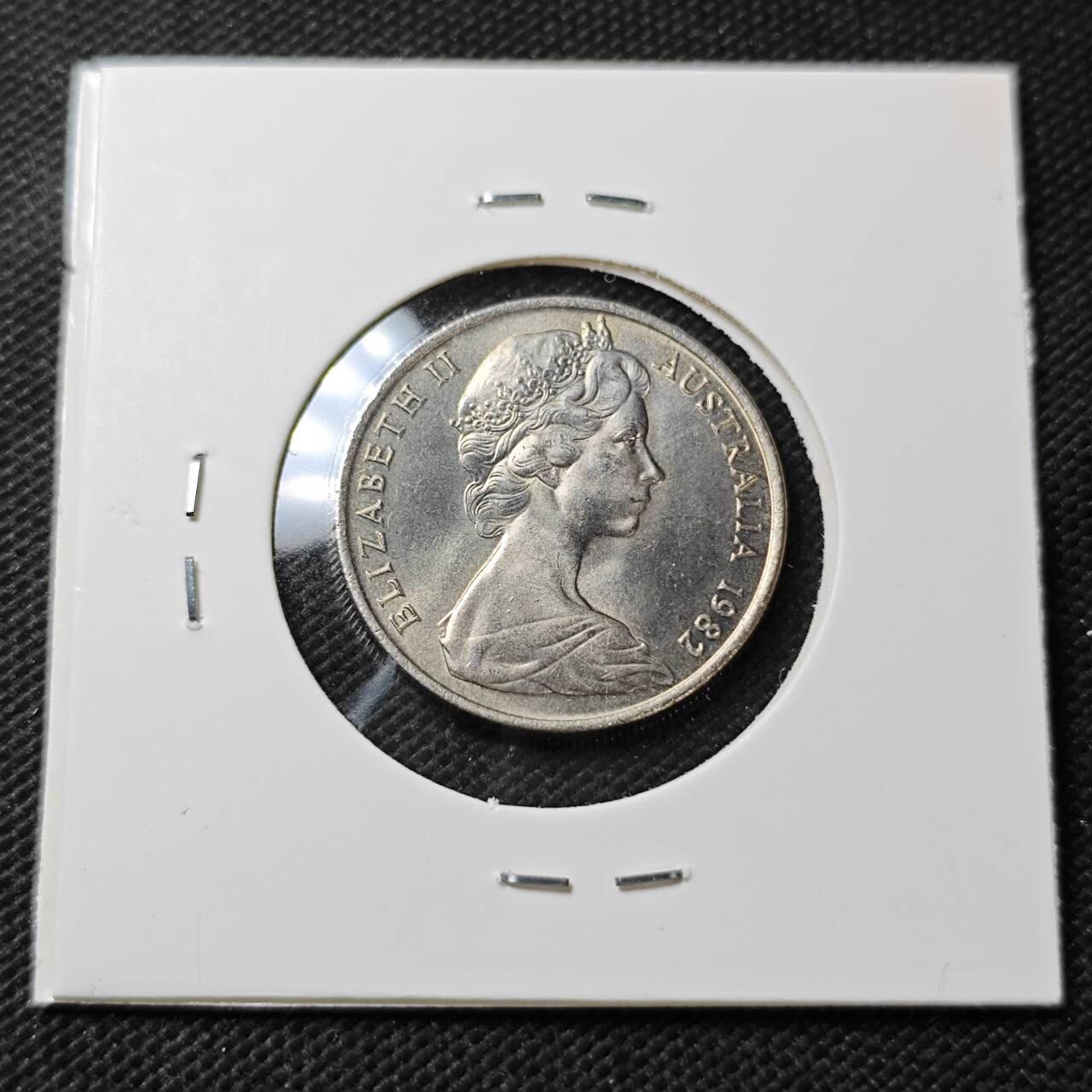 KK钱币收藏小铺  第396期  2月预留时间 周末发货  1982澳大利亚10分