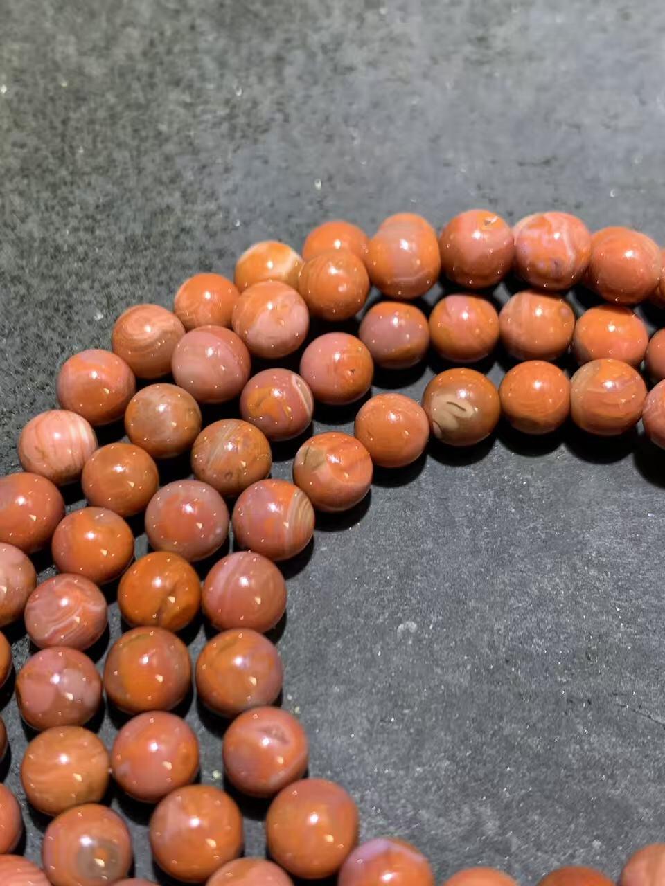 川料南红玛瑙多圈手串一条，，