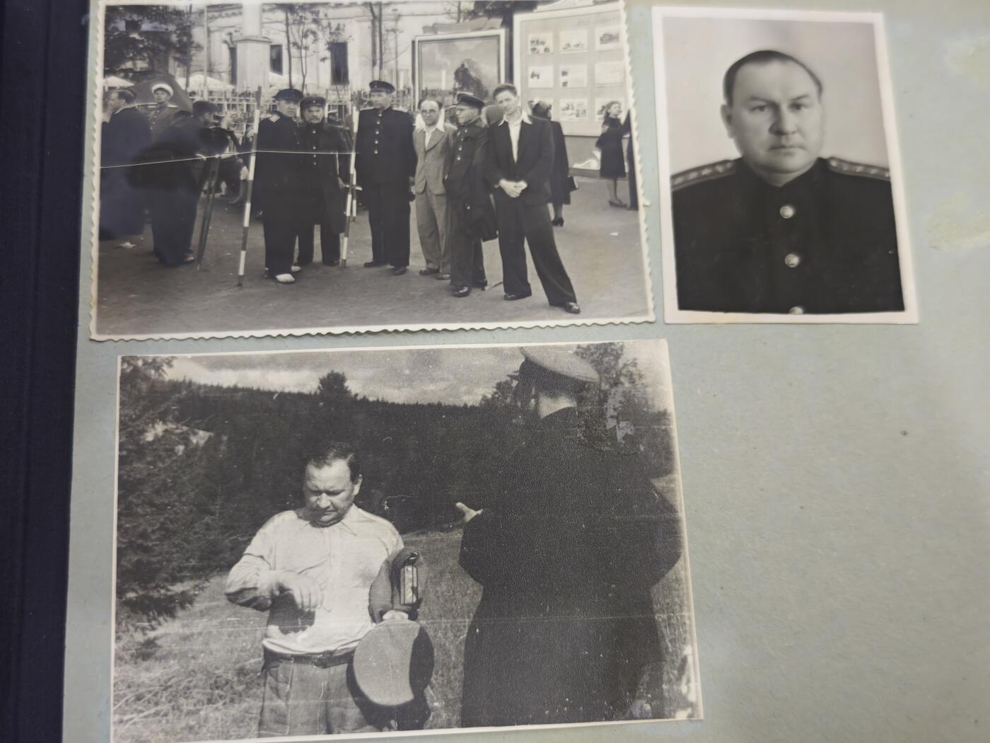 橙子收藏第四期 一本完整保存的苏联海军上校（一级舰长）个人纪念相册(78张)，时间跨度约为20世纪30年代至50年代，是记录一位苏联海军军官从二战到冷战初期军旅生涯与家庭生活的一手实物史料。