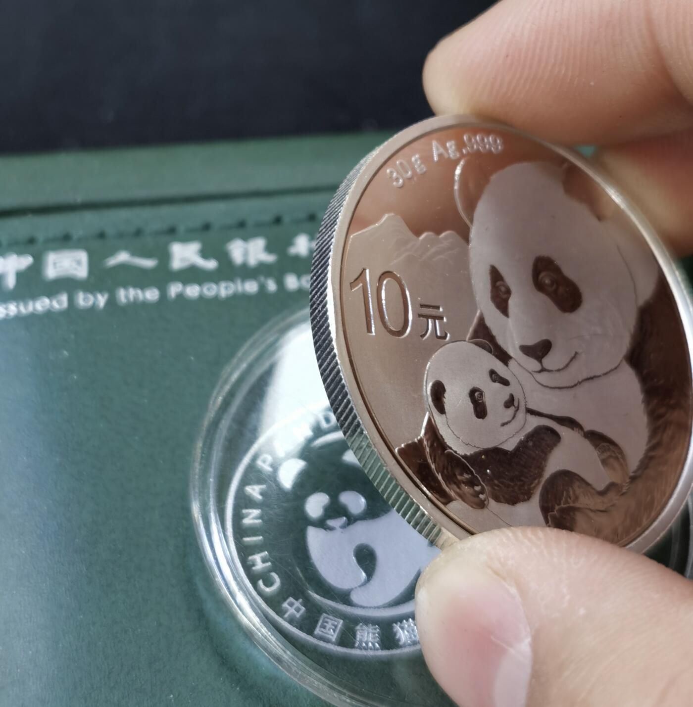 甄臻铺-世界币章拍卖（第52期），甄品场拍品征集中，送拍享返佣金等优惠多多