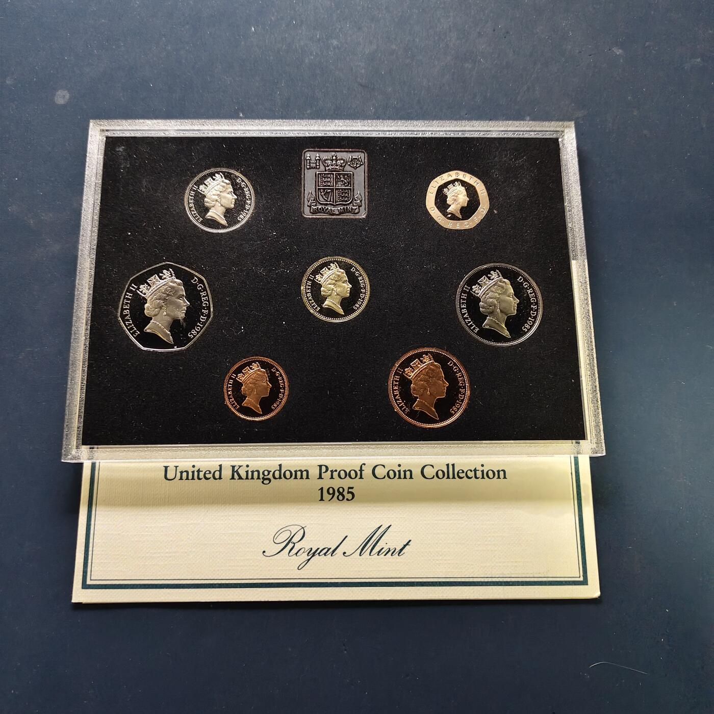 【全场包邮】纯粹捡漏拍507场-持续更新中 英国1985年官方盒装精制套币-带证书-含1镑四邦国花系列威尔士葱韭