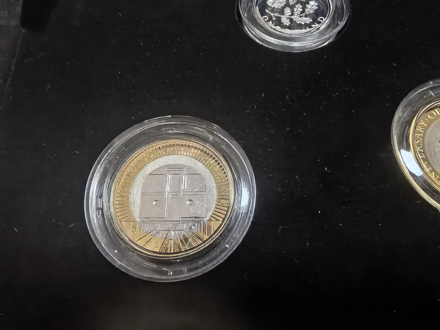 长老汇马年精选第五场拍卖 2013英国7枚精制加厚银币套装，181.56克925银，盒证全，钢琴烤漆木盒，2013套