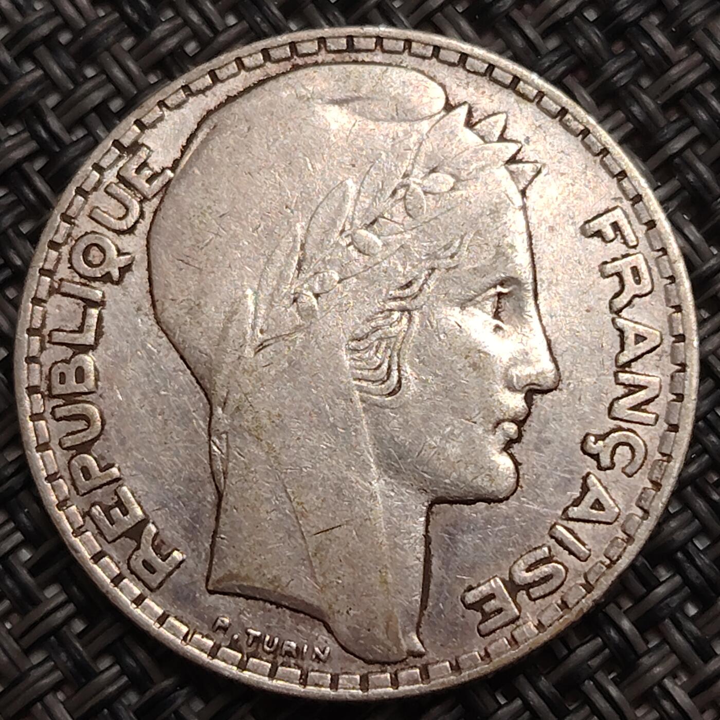 布加迪🐬～世界钱币(上海)🌾第 277 期 /  各国套币和散币 法国🇫🇷