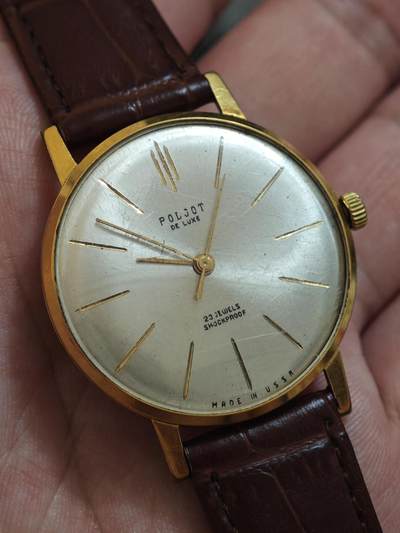 橙子收藏第四期 【苏联情报名品】克格勃副局长克鲁普诺夫52年生涯藏品，1964年苏联国安委克格勃赠送金表(走针正常）（Poljet De Luxe）、克格勃上校肩章、卫国战争戎装照及1975年KGB亲笔贺卡，是研究苏联鼎盛时期情报体系的顶级实物，稀缺性拉满！