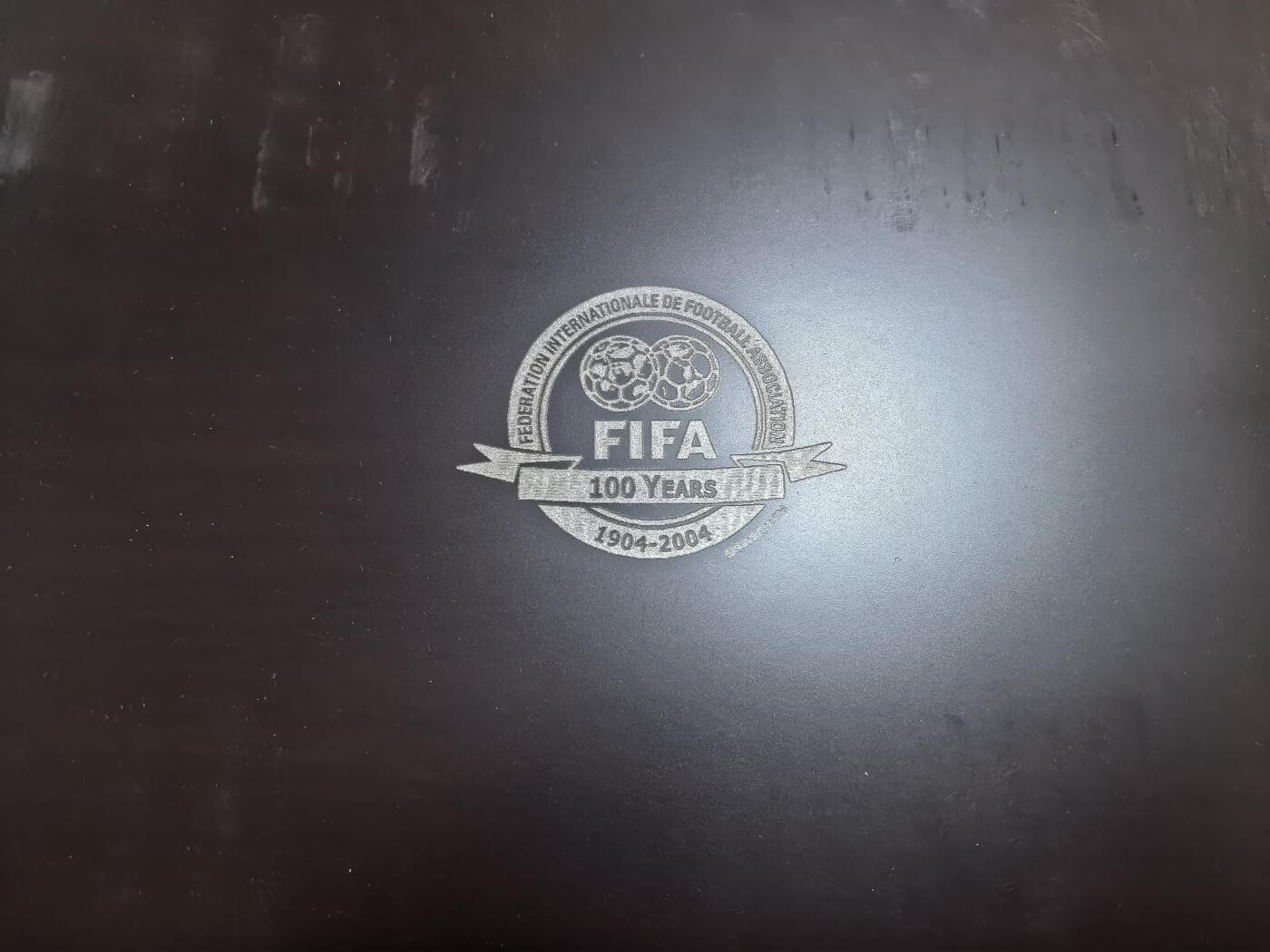 长老汇马年精选第五场拍卖 2004FIFA百年四国4枚精制银币套装，盒证全，实木高档盒