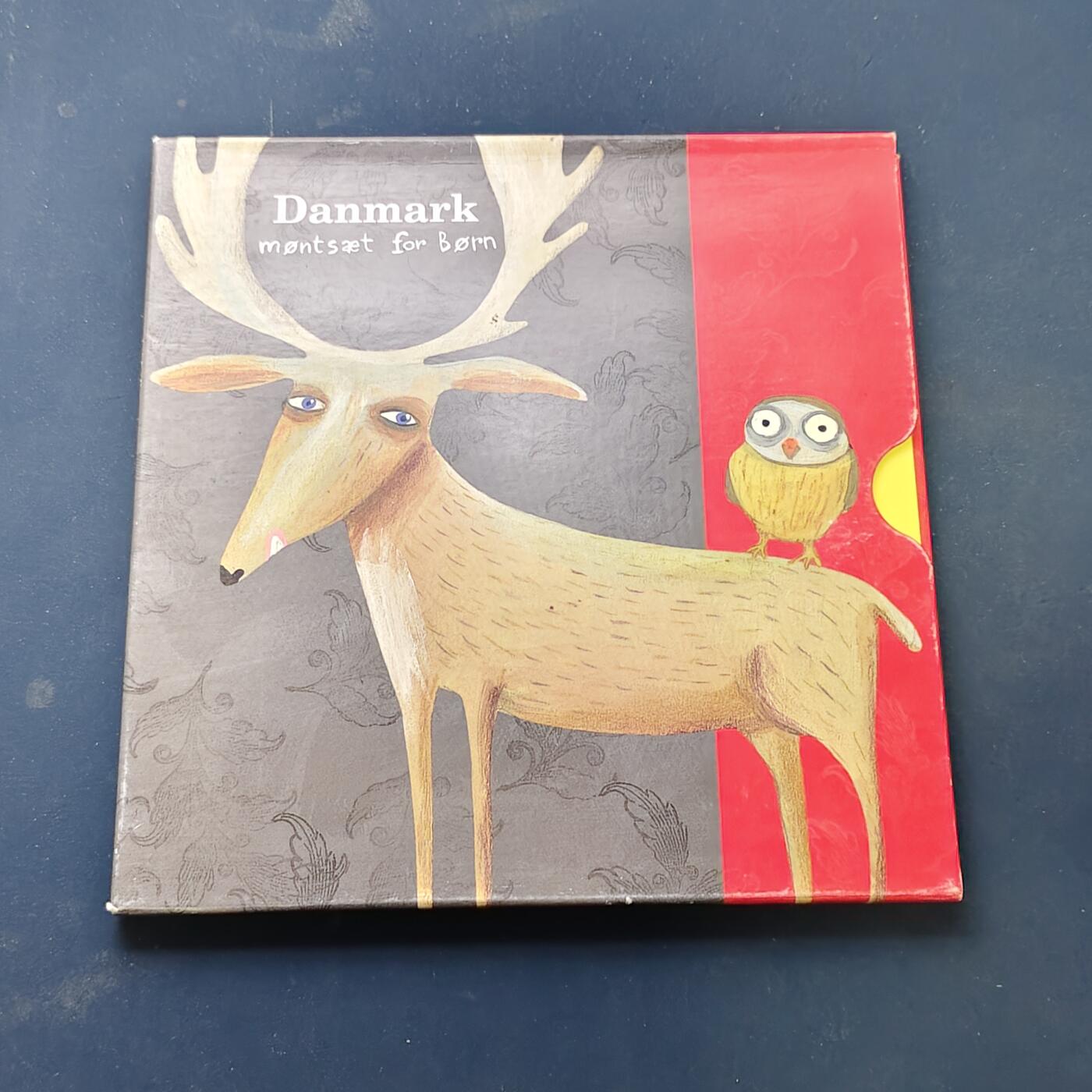 【全场包邮】纯粹捡漏拍506场-持续更新中 丹麦2006年新生诞生官方卡册装童趣套币-含童趣纪念章