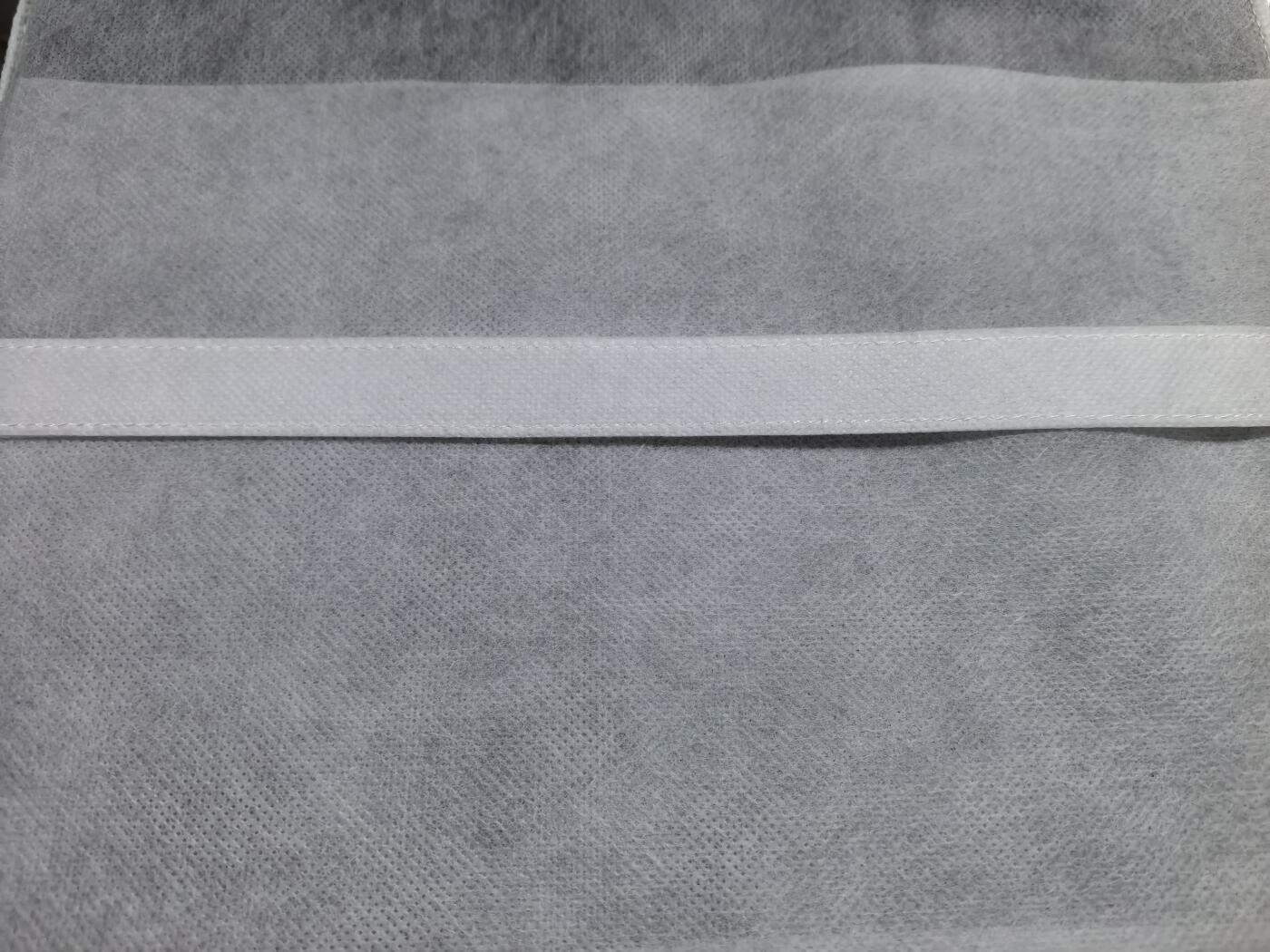 长老汇马年精选第五场拍卖 2013英国7枚精制加厚银币套装，181.56克925银，盒证全，钢琴烤漆木盒，2013套