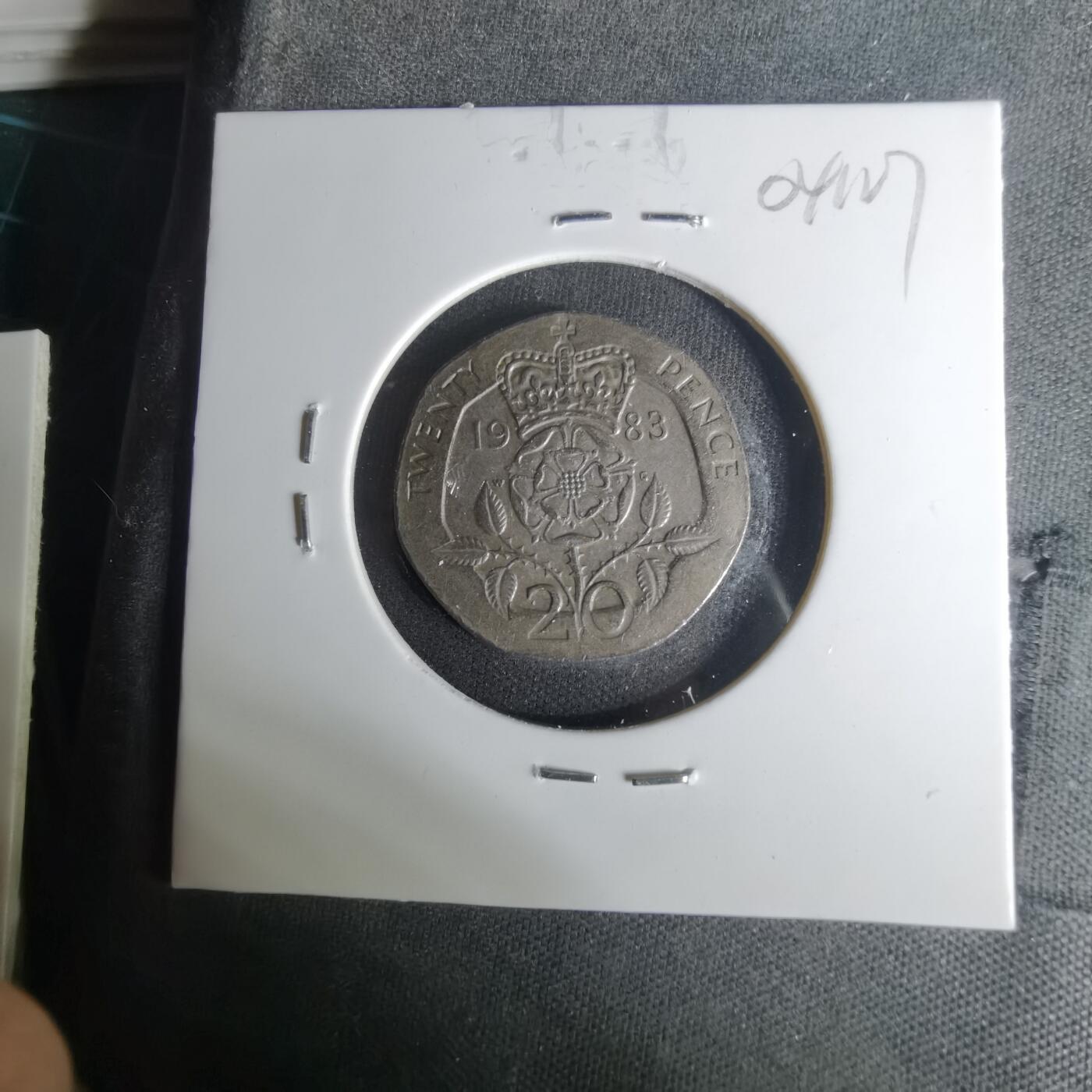 沼泽如烟--第1004场 英国1983年20便士