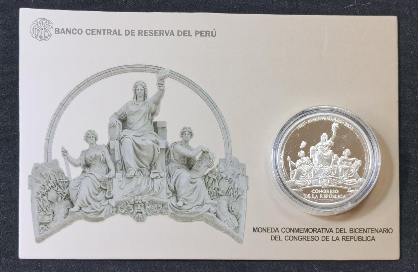 甄臻铺-世界币章拍卖（第52期），甄品场拍品征集中，送拍享返佣金等优惠多多 秘鲁共和国独立，议会，海军200周年PROOF银币，带造币厂原包装，精致漂亮。（3）